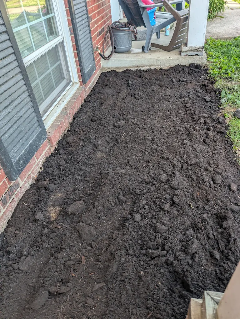 Landscaping & mulch project from Prime Neighborhood Services